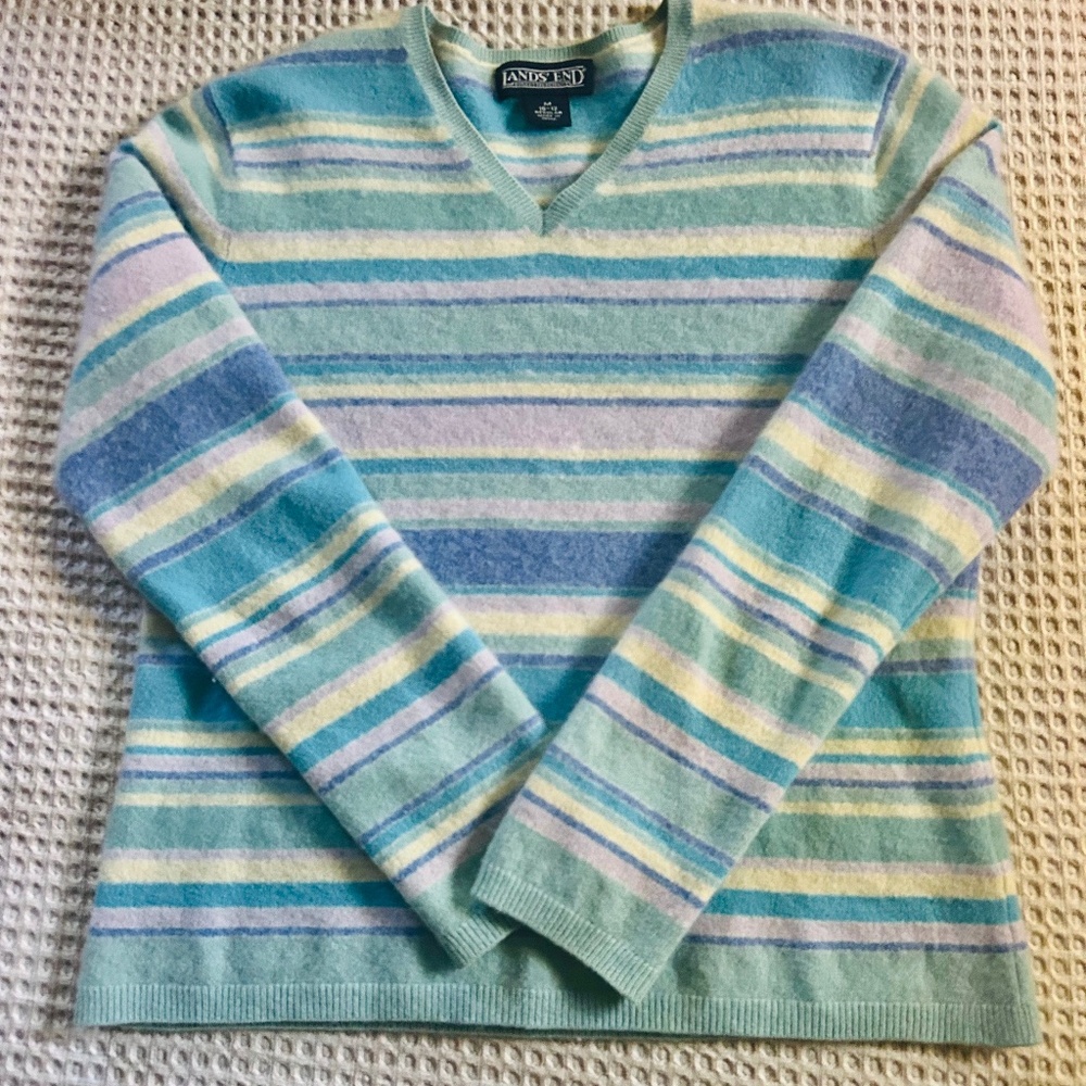 Woman's Land's End Cashmere Striped V-Neck Pullover Sweater